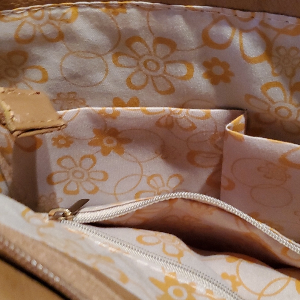 Purse - Picture 9 of 10